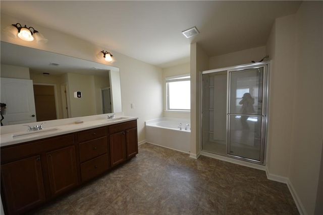 2119 Baywood Tree Lane, Snellville, GA 30078