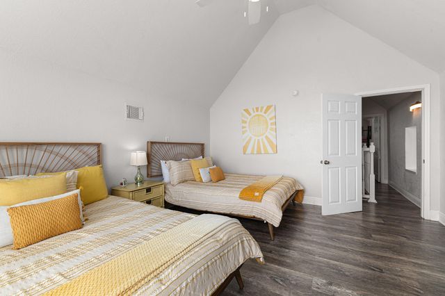 17812 Vera Cruz Boulevard, Galveston, TX 77554