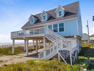 17812 Vera Cruz Boulevard, Galveston, TX 77554