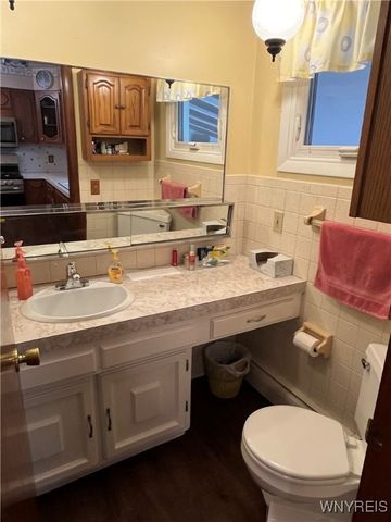 16 North End Avenue, Tonawanda, NY 14217