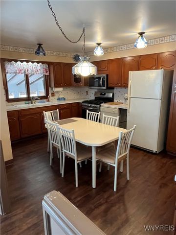 16 North End Avenue, Tonawanda, NY 14217