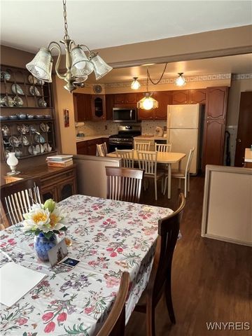 16 North End Avenue, Tonawanda, NY 14217