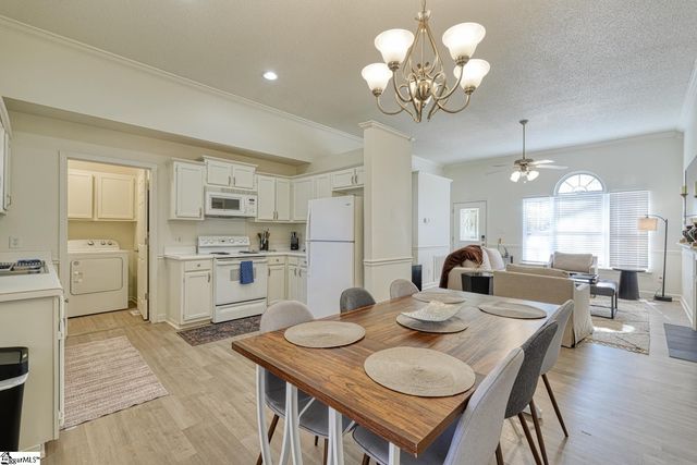 921 Hollyhock Court, Boiling Springs, SC 29316