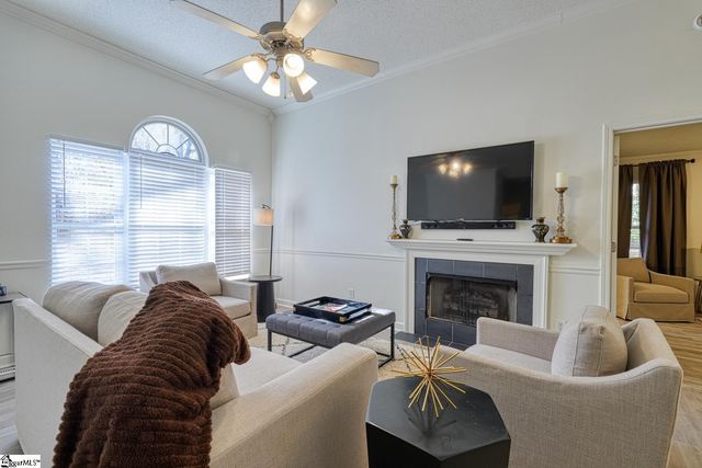 921 Hollyhock Court, Boiling Springs, SC 29316