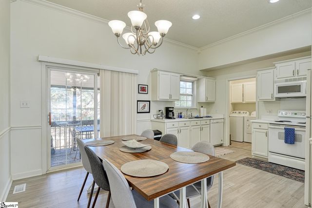 921 Hollyhock Court, Boiling Springs, SC 29316