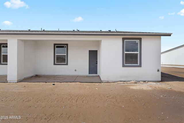 14055 S Berwick Road, Arizona City, AZ 85123