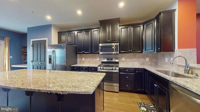 8102 GREENBELT STATION PKWY, Greenbelt, MD 20770