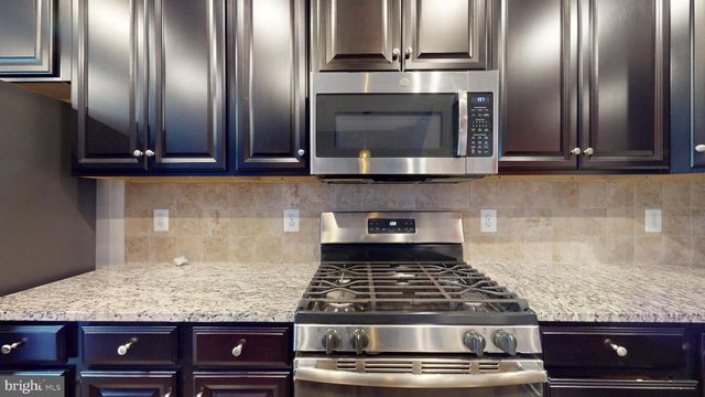 8102 GREENBELT STATION PKWY, Greenbelt, MD 20770