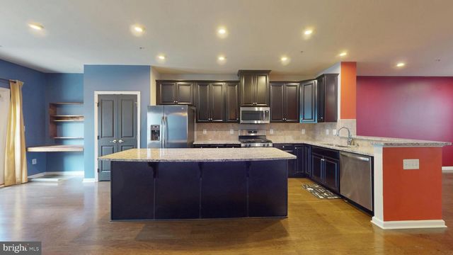 8102 GREENBELT STATION PKWY, Greenbelt, MD 20770