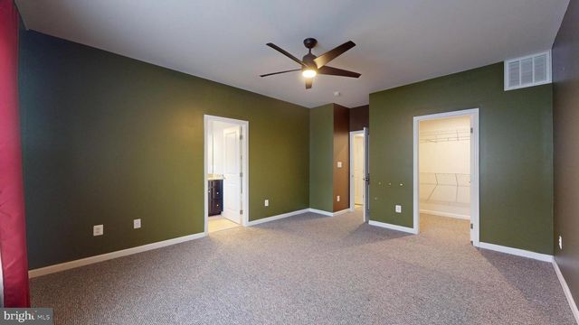 8102 GREENBELT STATION PKWY, Greenbelt, MD 20770