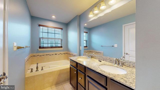 8102 GREENBELT STATION PKWY, Greenbelt, MD 20770