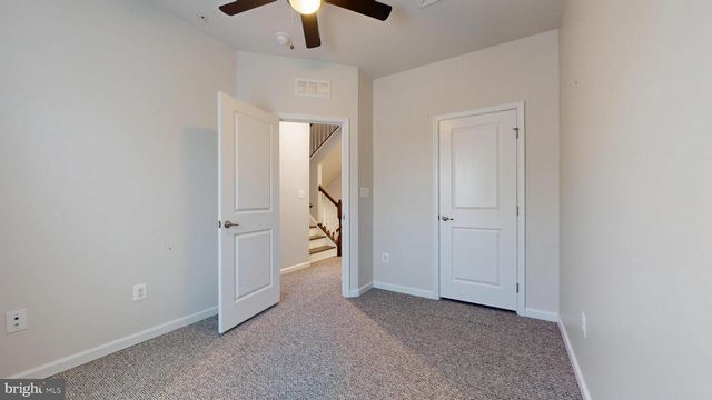 8102 GREENBELT STATION PKWY, Greenbelt, MD 20770