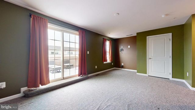 8102 GREENBELT STATION PKWY, Greenbelt, MD 20770