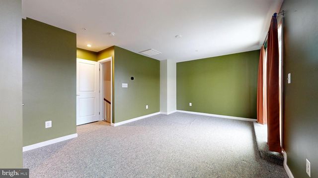 8102 GREENBELT STATION PKWY, Greenbelt, MD 20770