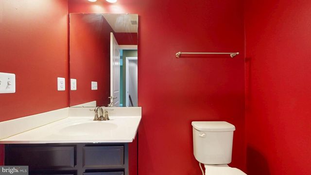 8102 GREENBELT STATION PKWY, Greenbelt, MD 20770