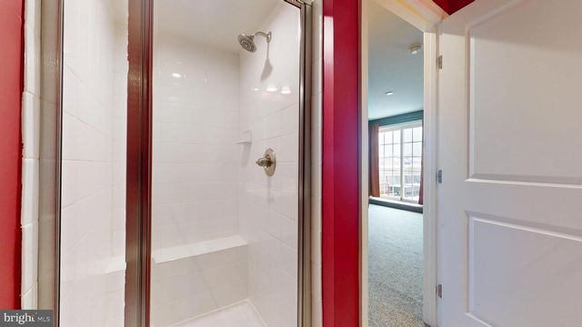 8102 GREENBELT STATION PKWY, Greenbelt, MD 20770