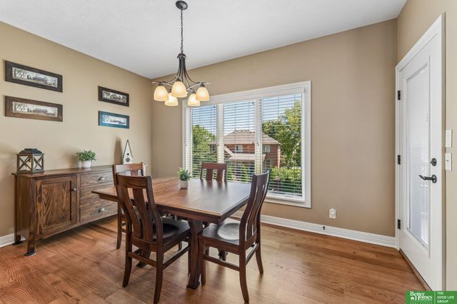 7608 Crawford Street, Papillion, NE 68046