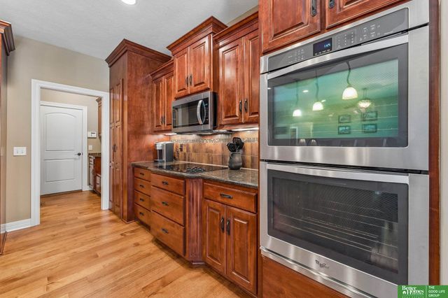7608 Crawford Street, Papillion, NE 68046
