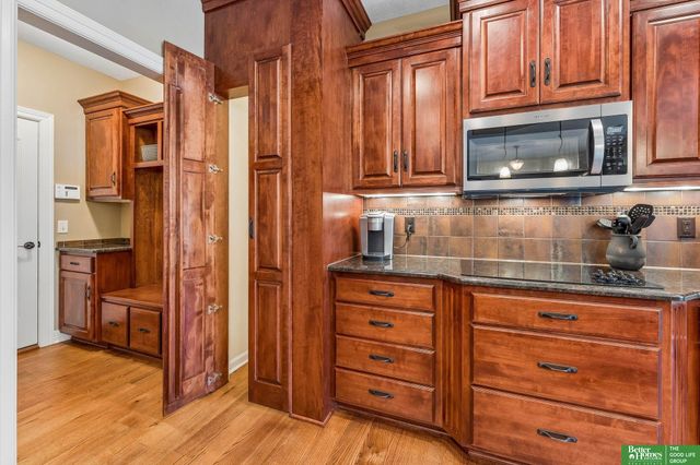 7608 Crawford Street, Papillion, NE 68046