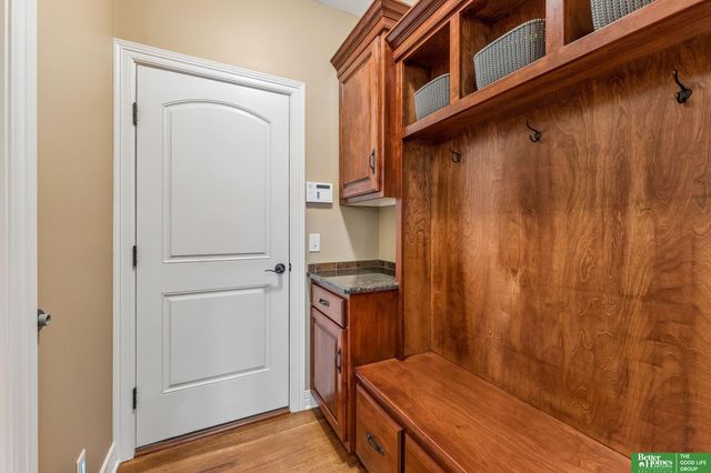 7608 Crawford Street, Papillion, NE 68046