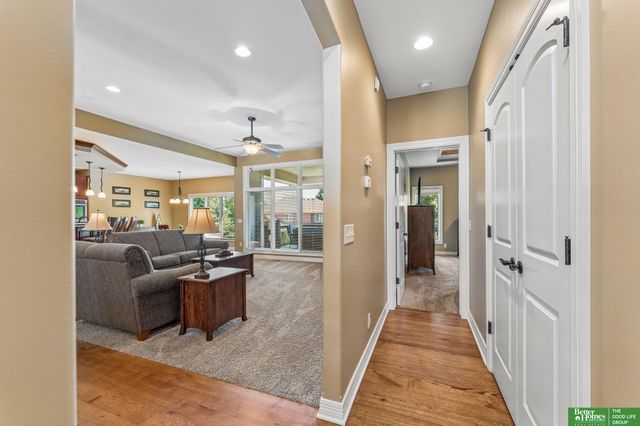 7608 Crawford Street, Papillion, NE 68046