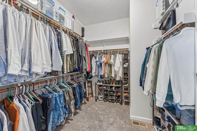 7608 Crawford Street, Papillion, NE 68046