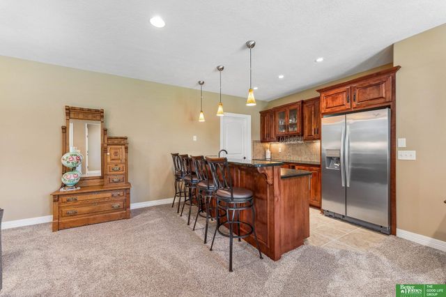 7608 Crawford Street, Papillion, NE 68046
