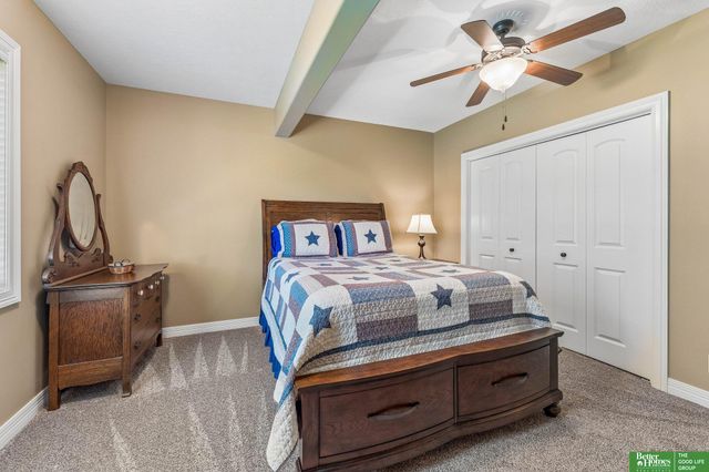 7608 Crawford Street, Papillion, NE 68046