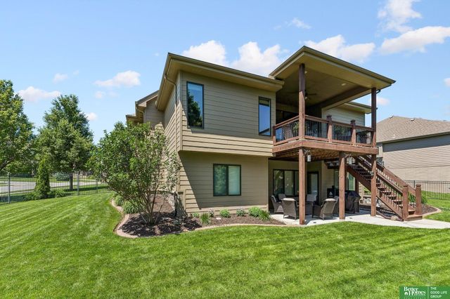 7608 Crawford Street, Papillion, NE 68046