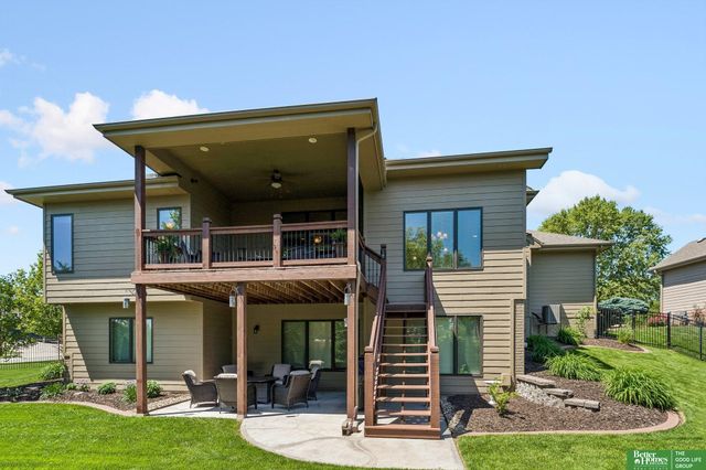 7608 Crawford Street, Papillion, NE 68046