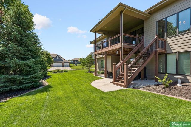 7608 Crawford Street, Papillion, NE 68046
