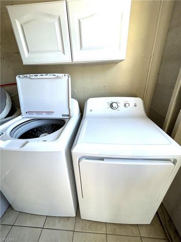 1780 Smugglers Cv Apt B, Naples, FL 34112