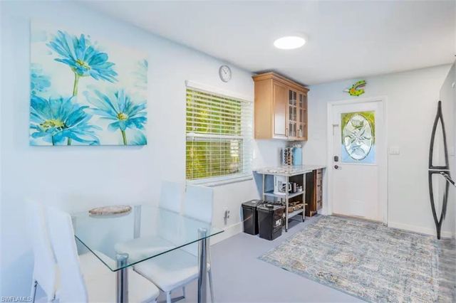 1780 Smugglers Cv Apt B, Naples, FL 34112