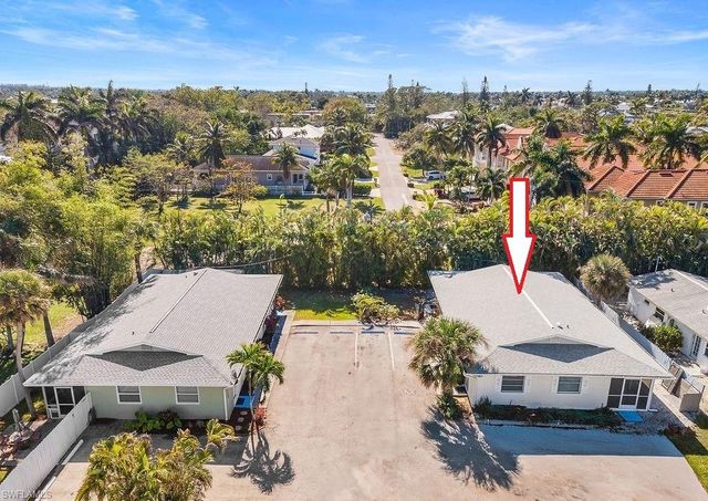 1780 Smugglers Cv Apt B, Naples, FL 34112