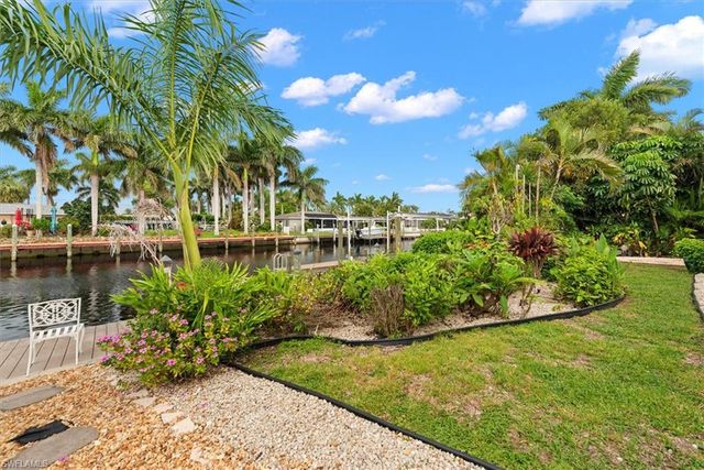 2205 Channel WAY, North Fort Myers, FL 33917