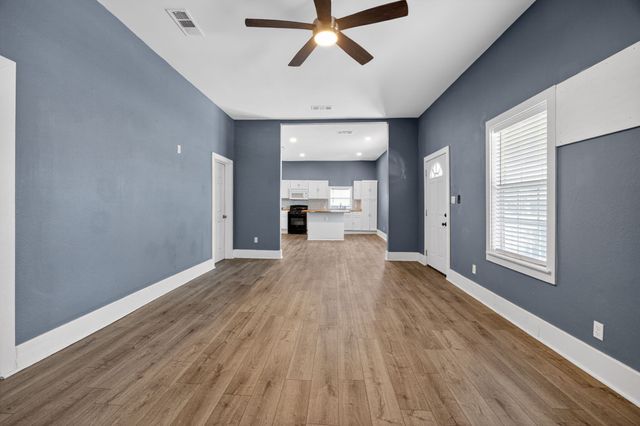 2200 N Hickory Street, Sherman, TX 75092