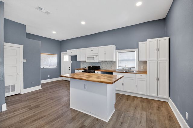 2200 N Hickory Street, Sherman, TX 75092