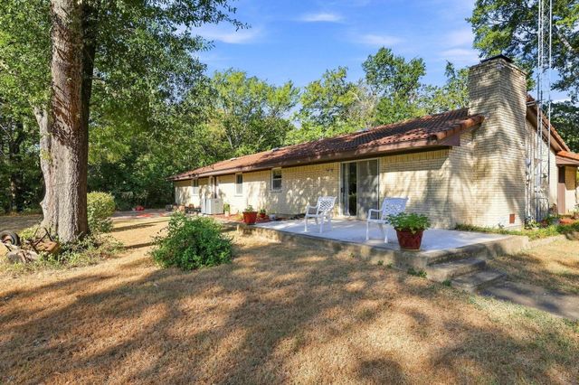 2126 County Road 1450, Bonham, TX 75418