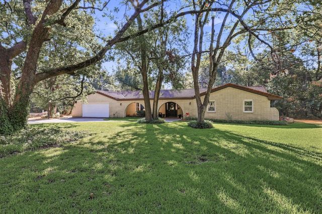 2126 County Road 1450, Bonham, TX 75418
