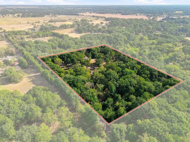 2126 County Road 1450, Bonham, TX 75418