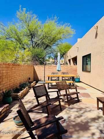 272 E Southern Pines Drive, Oro Valley, AZ 85737