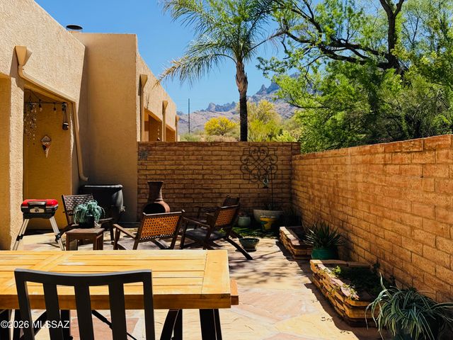 272 E Southern Pines Drive, Oro Valley, AZ 85737