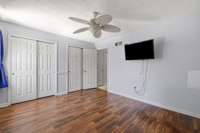 112 Strawberry Lane, Nicholasville, KY 40356