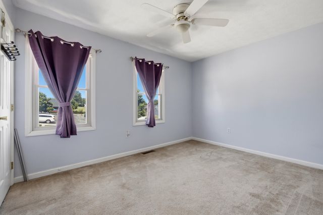 112 Strawberry Lane, Nicholasville, KY 40356