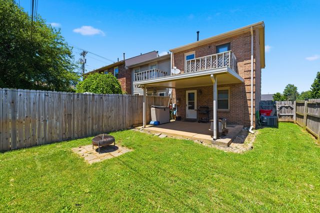 112 Strawberry Lane, Nicholasville, KY 40356