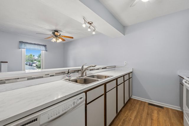 112 Strawberry Lane, Nicholasville, KY 40356