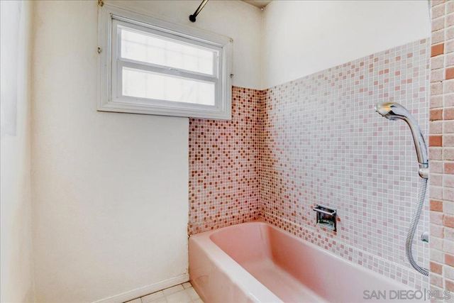 2120 E 20th Street, National City, CA 91950