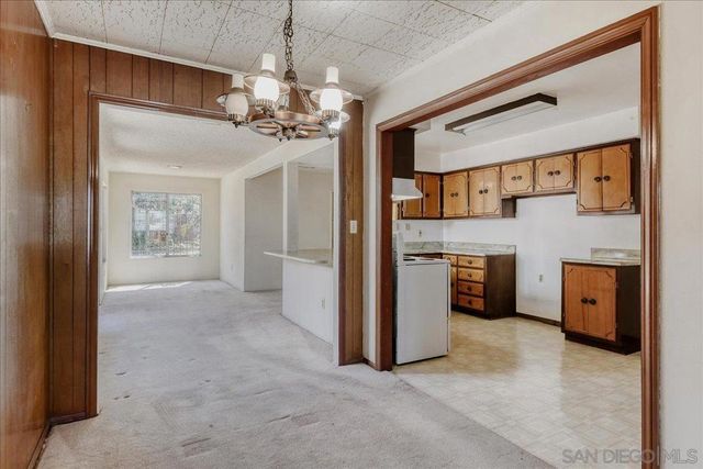 2120 E 20th Street, National City, CA 91950