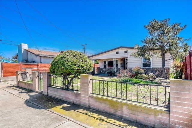 2120 E 20th Street, National City, CA 91950