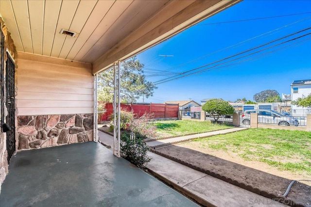 2120 E 20th Street, National City, CA 91950